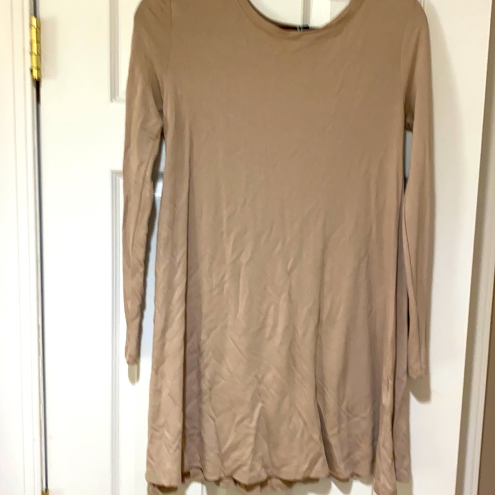 Forever 21 long sleeve taupe dress